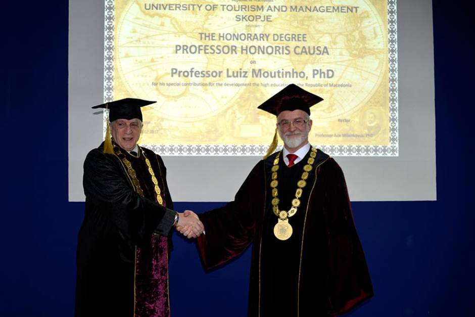 ПРОФЕСОРОТ ЛУИЗ МУТИЊО ПРОГЛАСЕН ЗА PROFESSOR HONORIS CAUSA НА УТМС