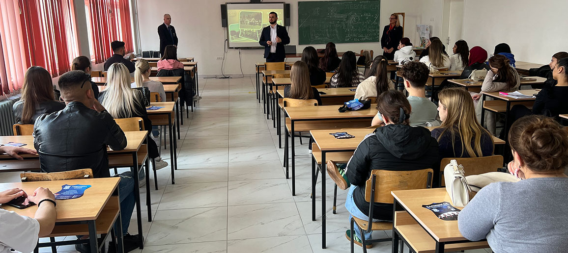 ТИМОТ НА УНИВЕРЗИТЕТ СКОПЈЕ РЕАЛИЗИРАШЕ ПОСЕТА НА СУГС „ДИМИТРИЕ ЧУПОВСКИ“